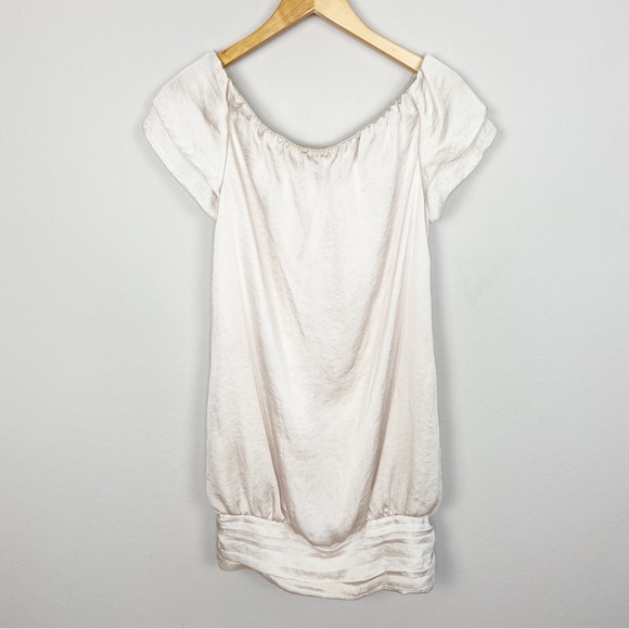 CLUB MONACO Silky Flutter Sleeve Dress - Picture 2 of 8